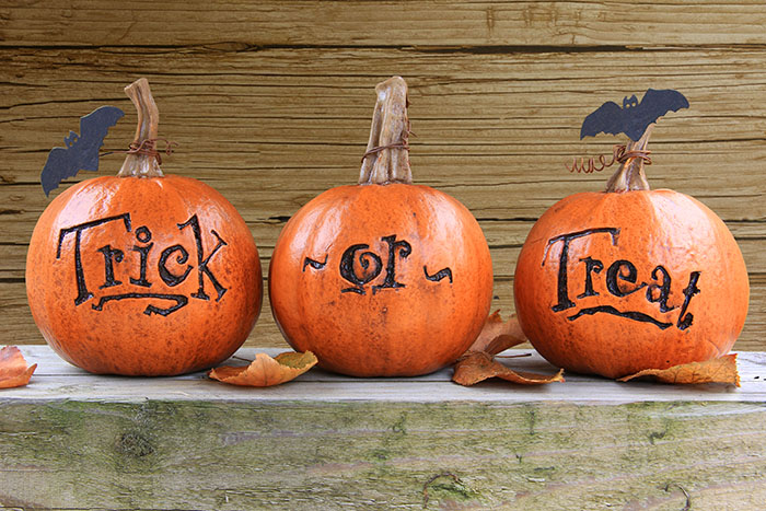 Halloween Safety Tips For Trick-or-Treating: A Guide For Parents ...